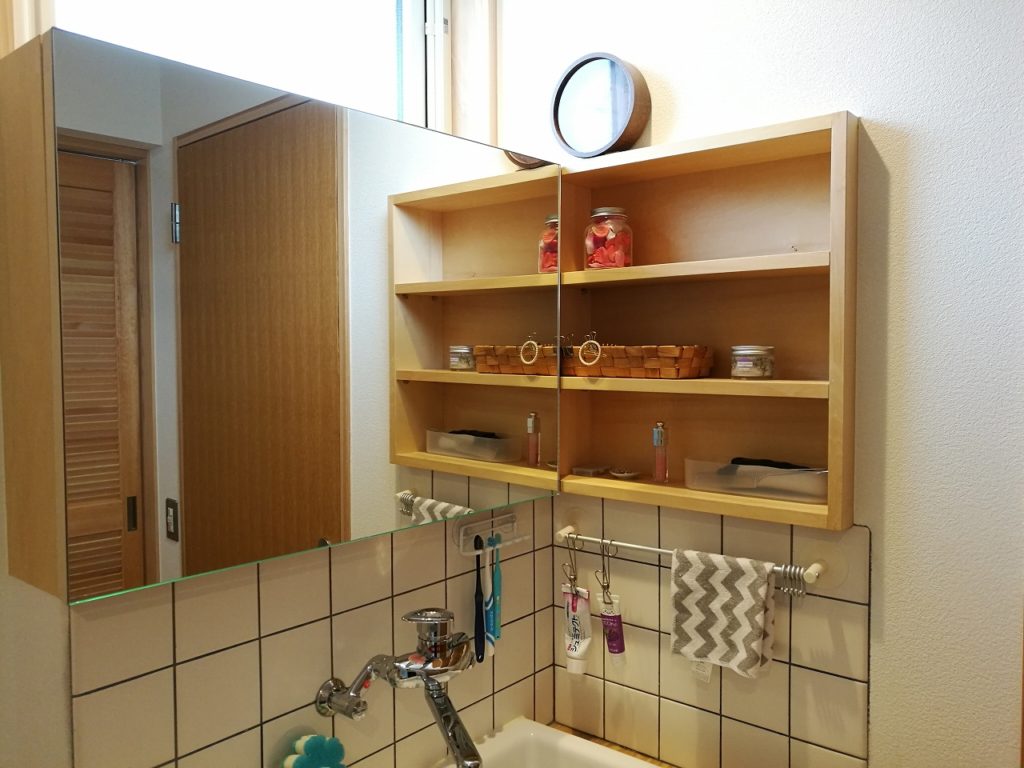 Vol 8 使い方の定まってきた造作洗面台 収納迷子のアイディア オーガニックスタジオ新潟